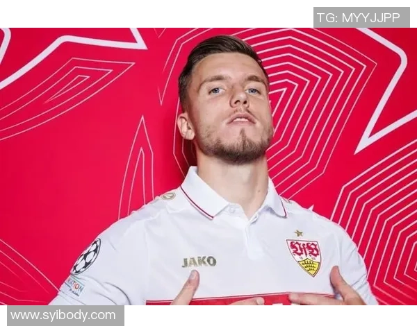 足球巨星厄尔的传奇之路从绿茵场荣耀到永恒经典